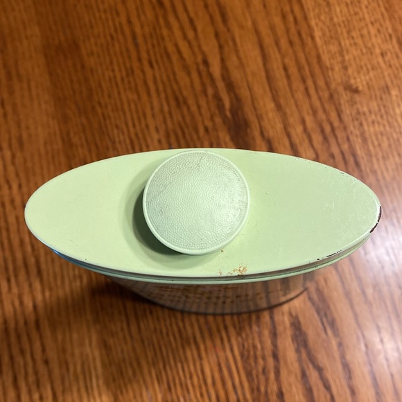 Vintage Cashmere Bouquet Talcum Powder Tin With Partial Powder - Picture 3 of 16